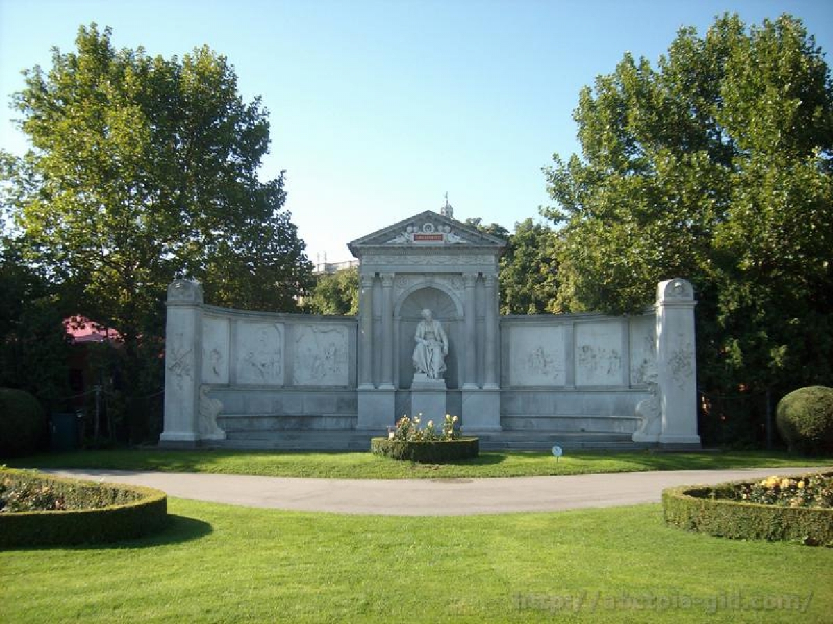 Фольксгартен. Volksgarten. Народный парк. Вена. Австрия